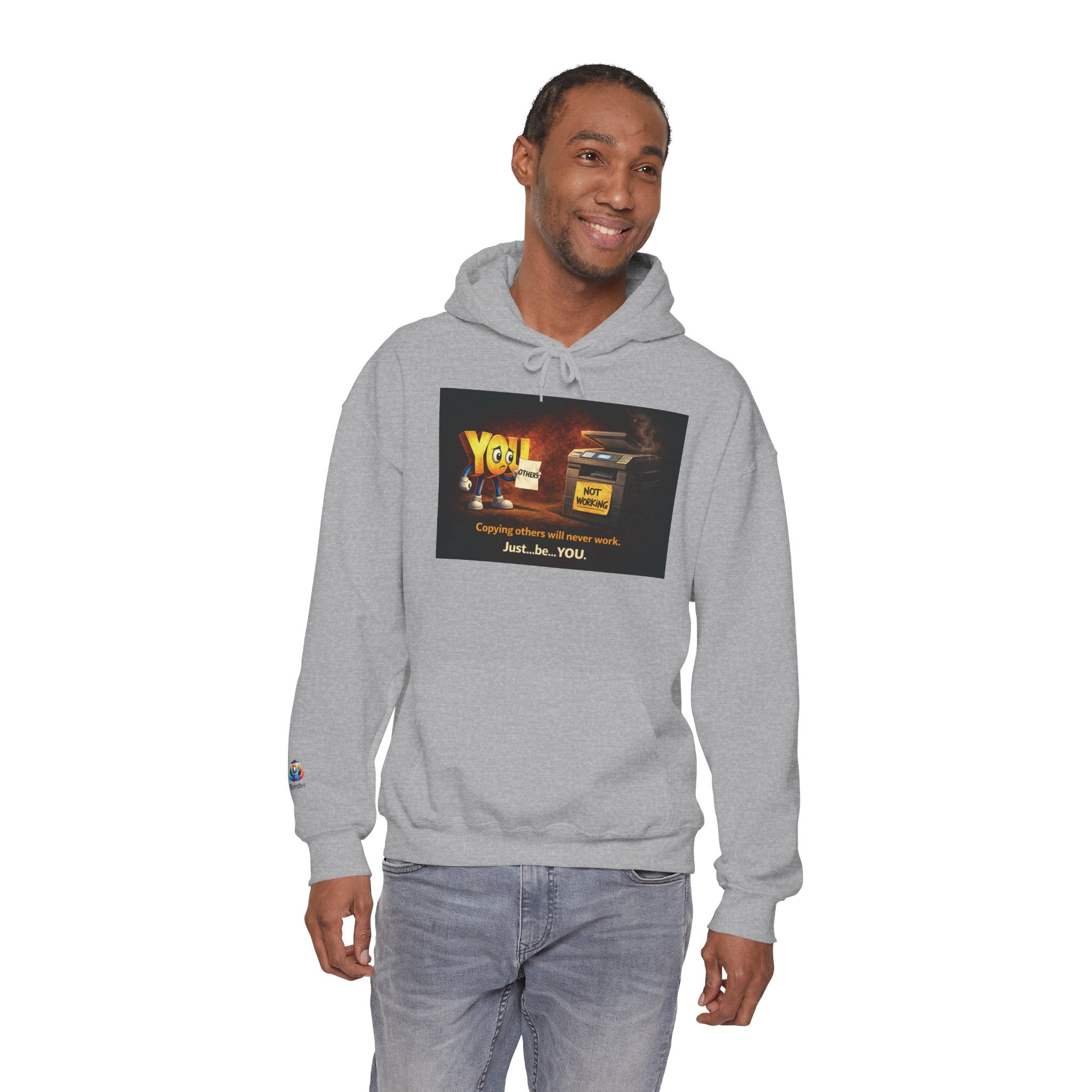 NOT WORKING Hoodie (OS)